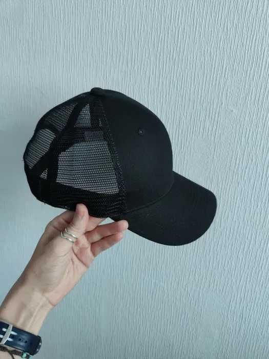 Кепка летняя. Не знаю что еще добавить.