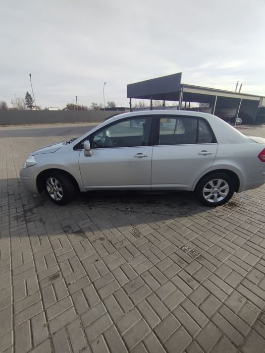 Продам Nissan Tiida