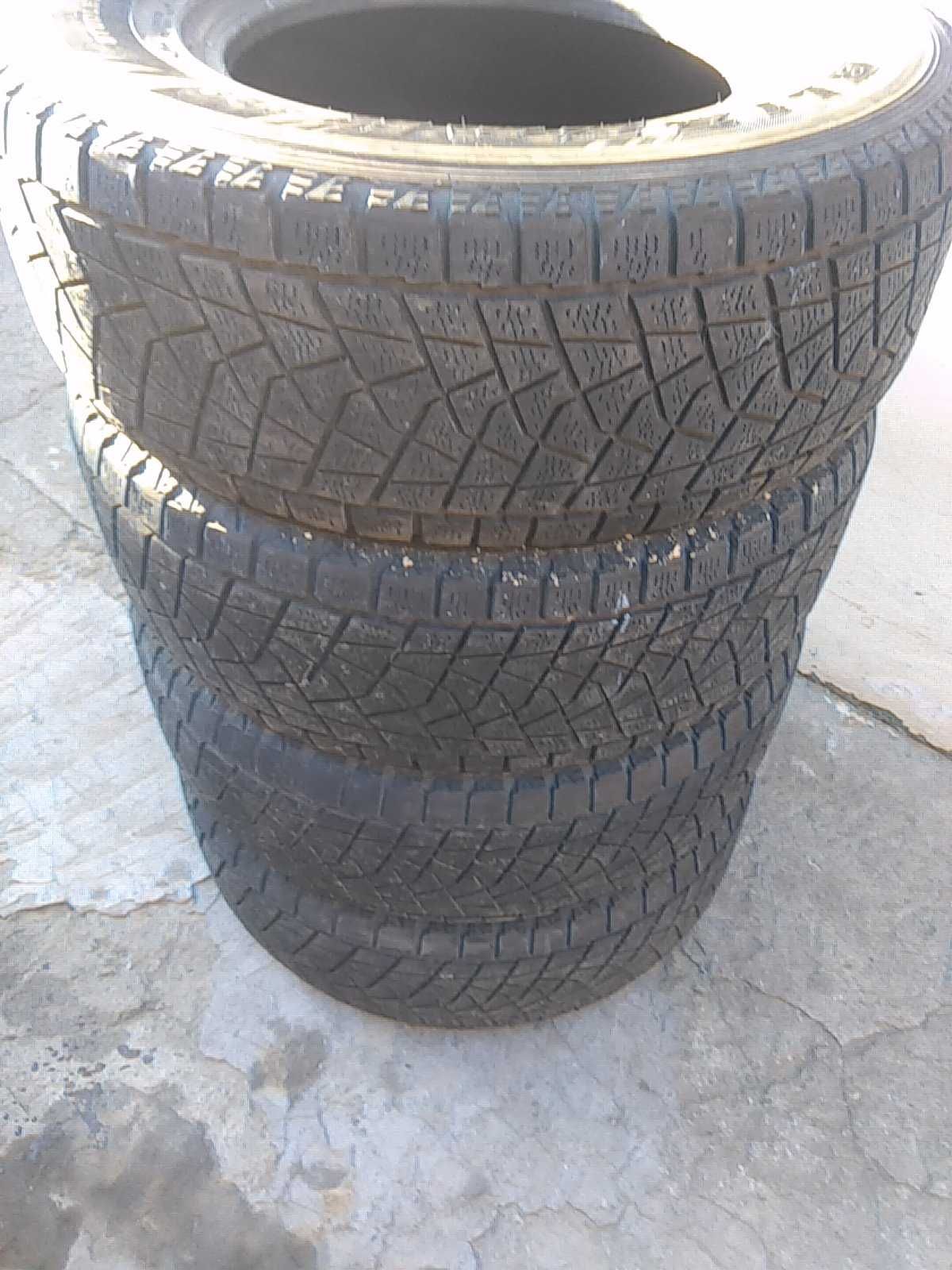 265 70 R15, Bridgestone Blizzak Patrol Pajero Trooper Cruiser зимние