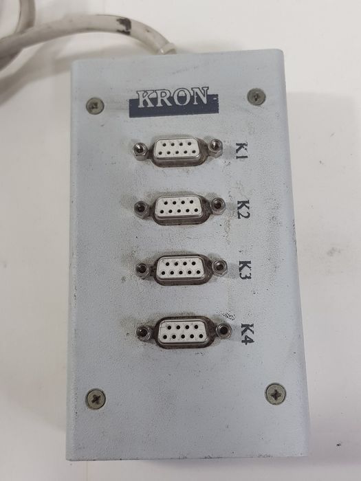 Разветвитель с четырьмя 9-контактными разьемами D-sub (DB9)