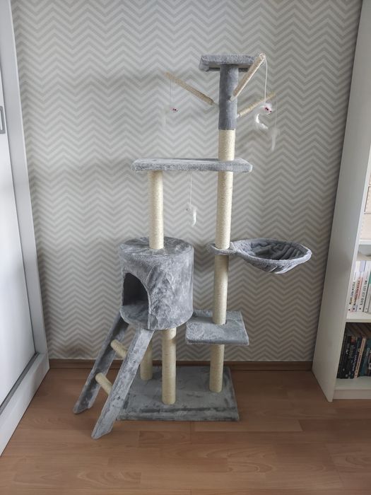 UŻYWANY drapak dla kota; domek drabinka legowisko; PH8054-LGR 140cm