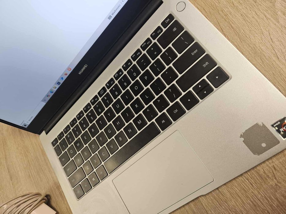 Laptop Huawei Matebook D14 14 " AMD Ryzen 5 8 GB / 512 GB