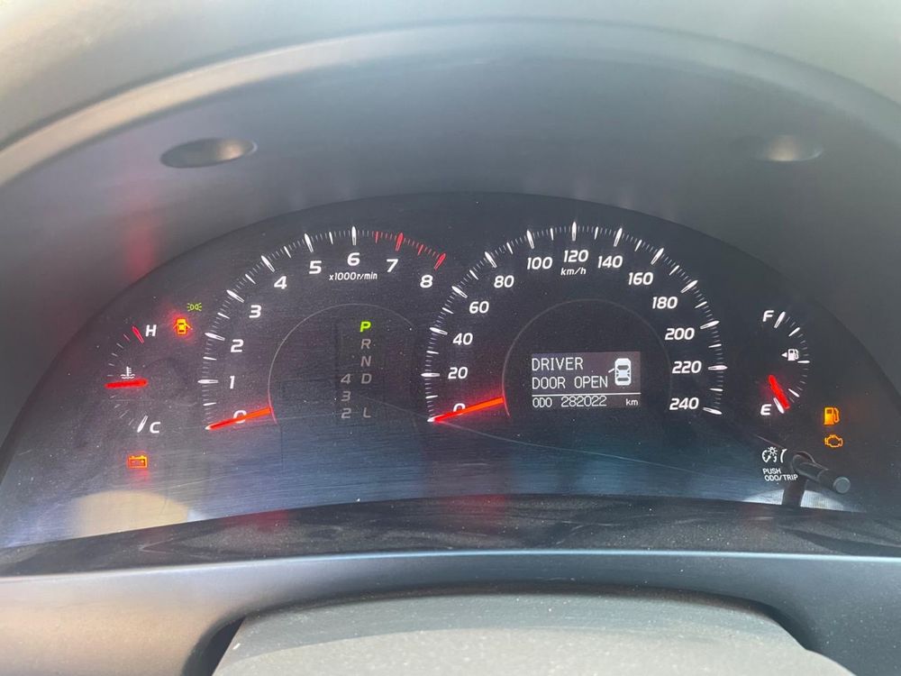 Продам TOYOTA CAMRY 2008 року (по техпаспорту)