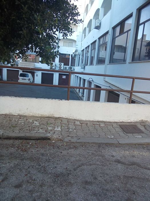 Garagem vende-se com 22 metros quadrados