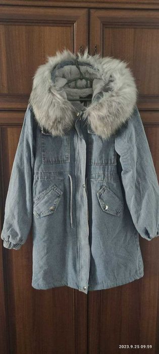 Зимова джинсова куртка парка на хутрі