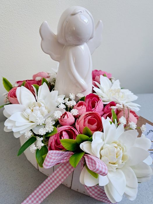 Dekoracja nagrobna serduszko z aniołkiem na pomnik stroik na cmentarz