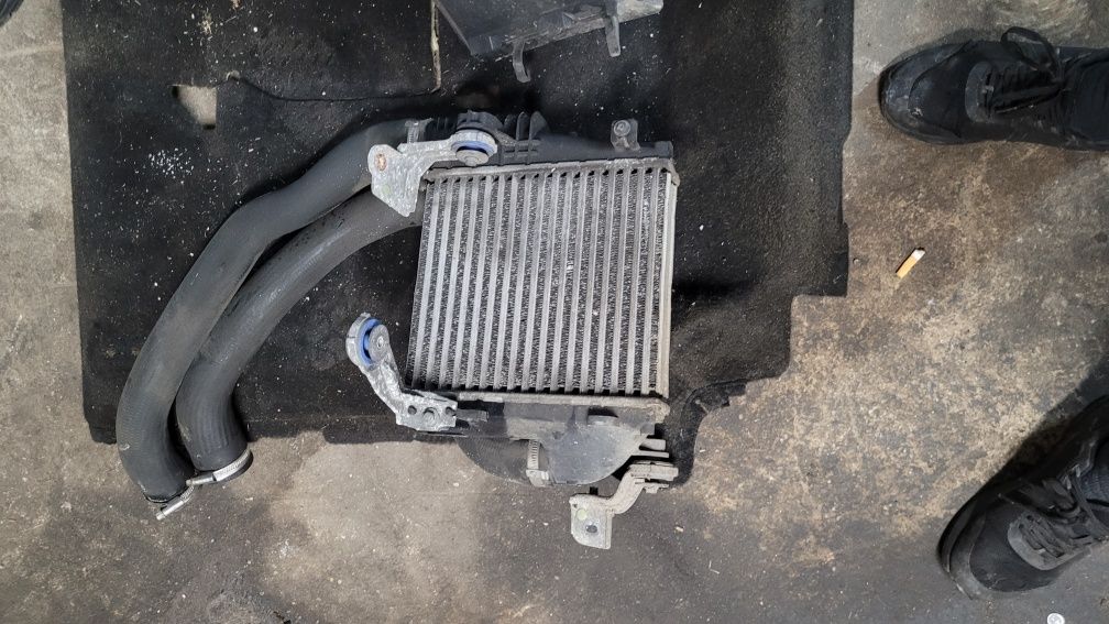 Pas przedni chłodnice wentylator intercooler kompletny peugeot 308 t9