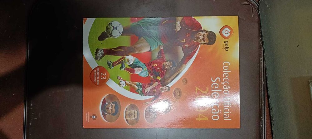 Caderneta da seleção nacional 2004