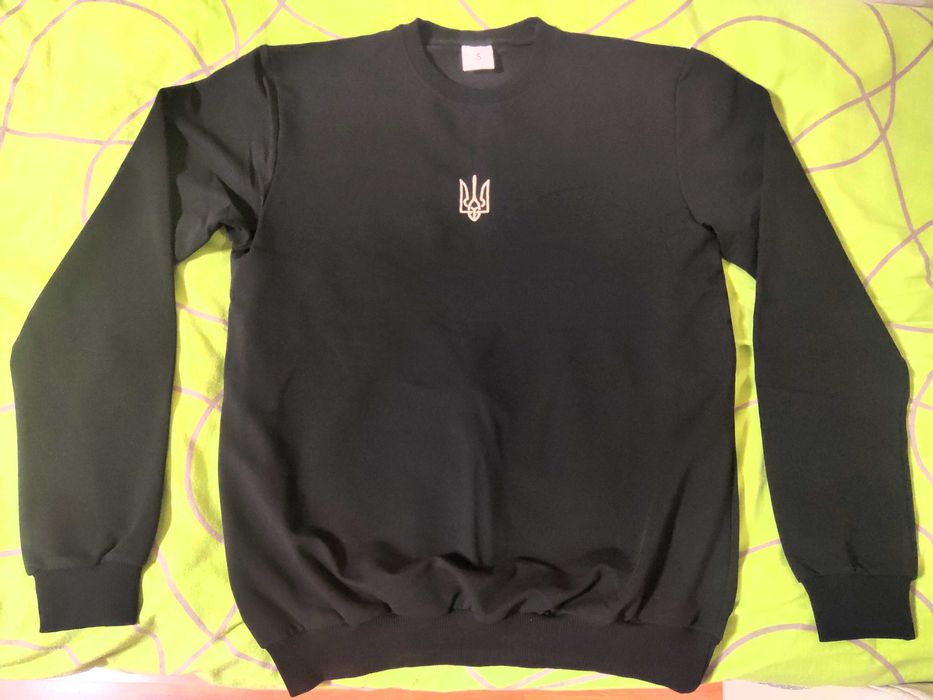 Свитшот с гербом Украины мужской черный новый размер S