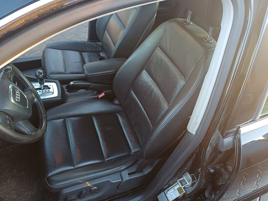 FOTELE KOMPLET LEWY PRAWY KANAPA TYŁ + BOCZKI AUDI A4 B7 SEDAN SKÓRA
