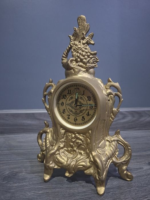 Stary zegar kominkowy ZSRR (Sprawny) Mosiądz. Wyczyszczony.