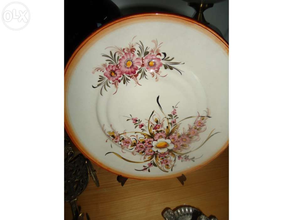 pratos decorativos