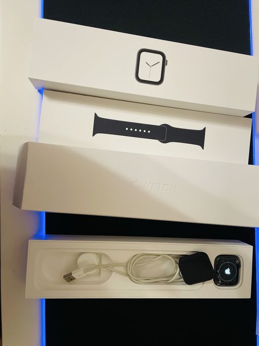Apple Watch 4 (40mm)