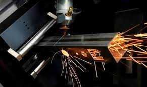 Резка труб • Услуги листогиба