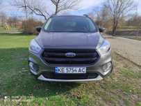Ford Escape 2019 рік