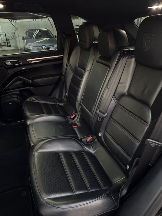 Porche Cayenne Platinium Editon