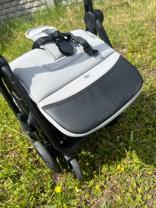 Wózek składany w walizkę Kinderkraft Apino do 22 kg