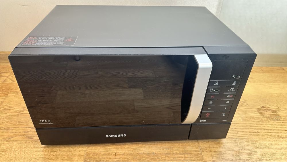 Мікрохвильова піч SAMSUNG