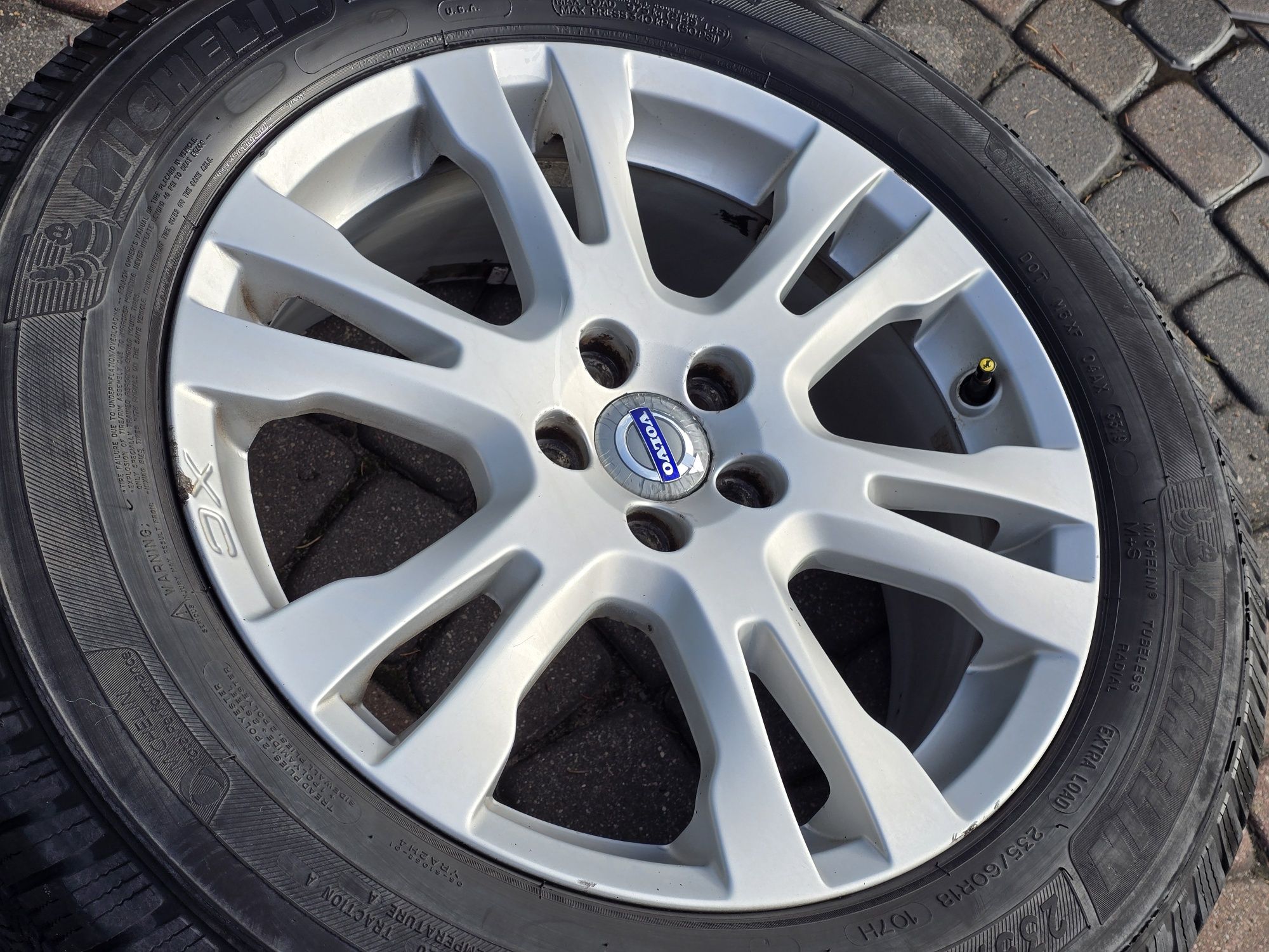 Oryginalne Felgi Volvo z Oponami Michelin 18" 5x108