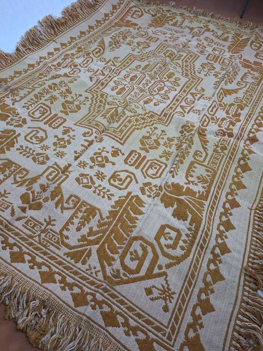 stary wełniany kilim narzuta