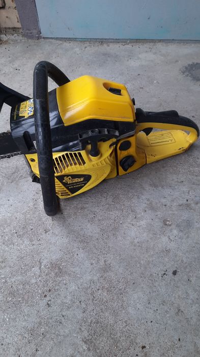 Продам бензопилу