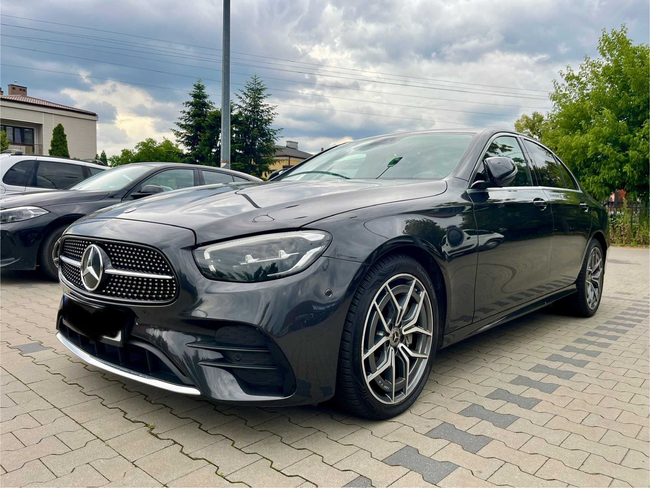 Wynajem auta wypożyczalnia samochodów Mercedes e-class, Warszawa