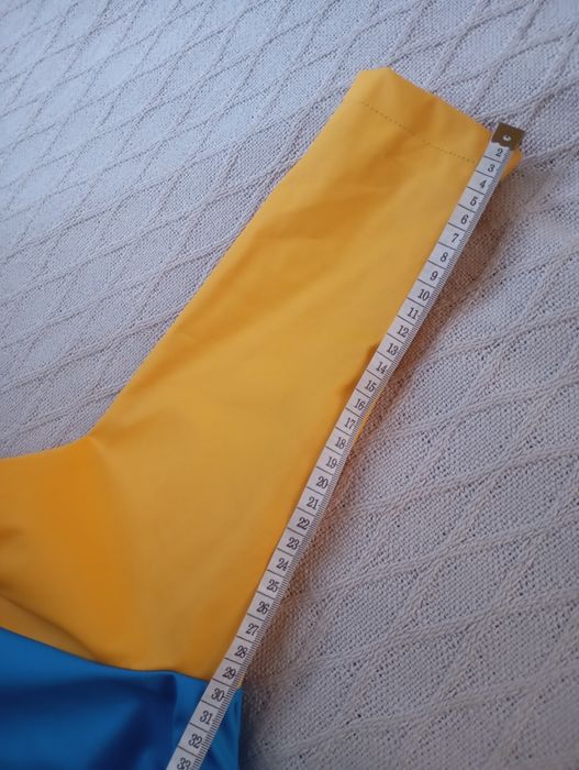 Jaskrawa przeciwdeszczowa kurtka 3-4L dla chłopca i dziewczynki