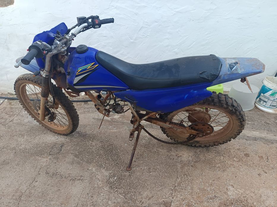 Moto Yamaha Xt 125 z