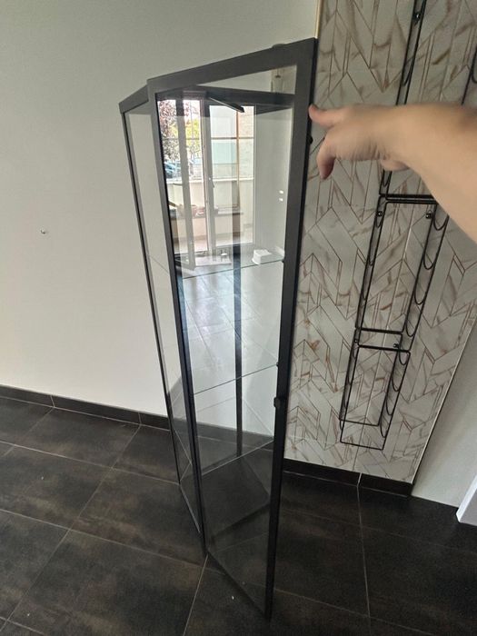 Vitrine Ikea como nova