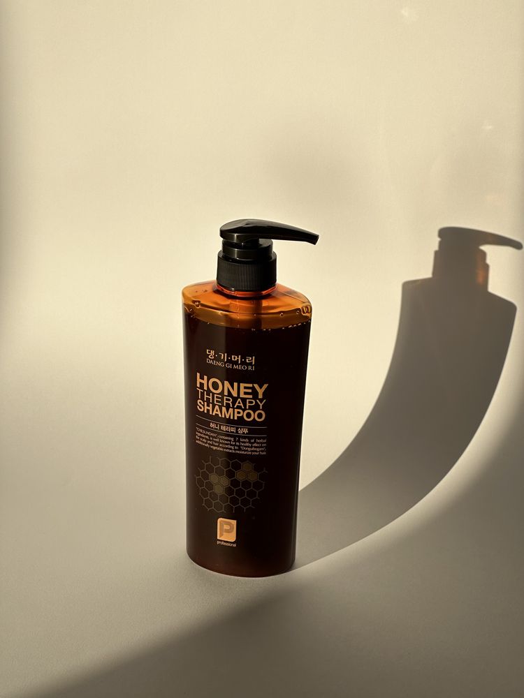 Daeng Gi Meo Ri - Professional Honey Therapy Shampoo