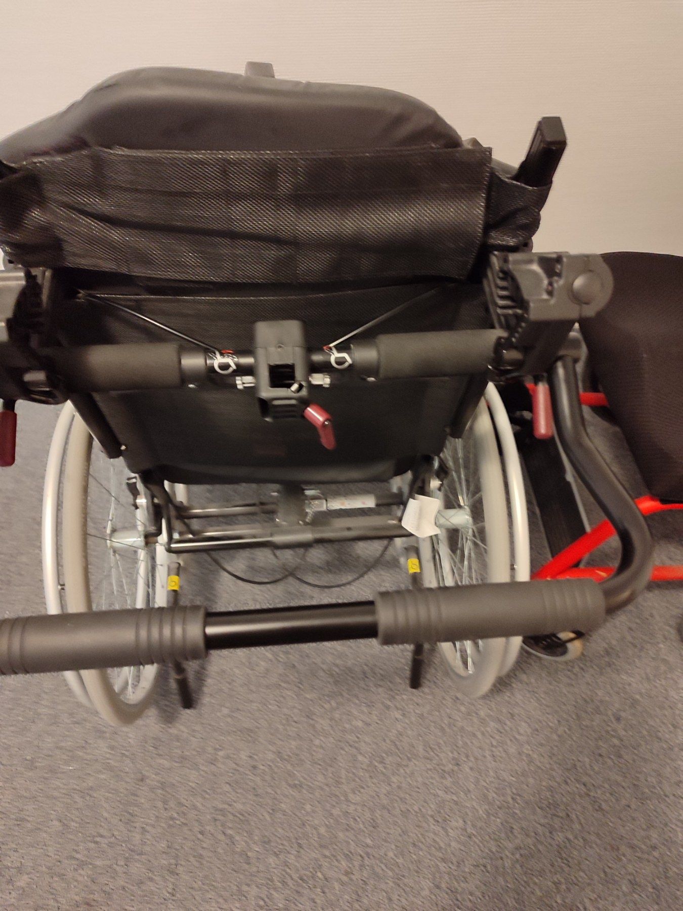 Инвалидное кресло - коляска