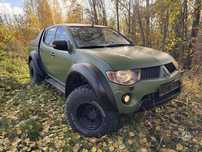 Продам Mitsubishi l200 цвет раптор Green