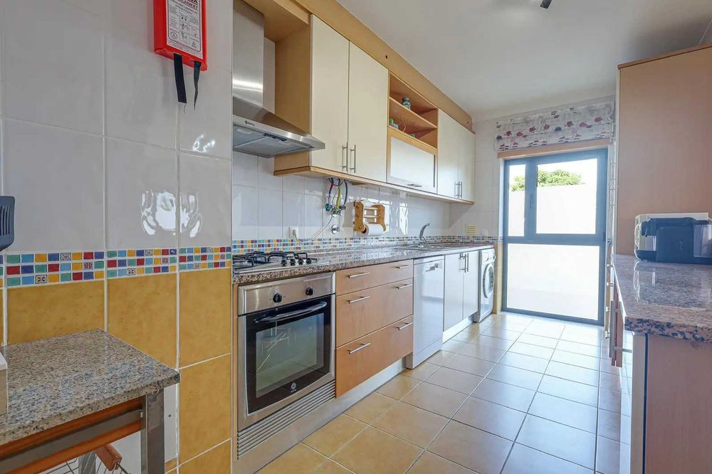 Apartamento T2 com Piscinas a 5 Min da Praia – Armação de Pêra Algarve