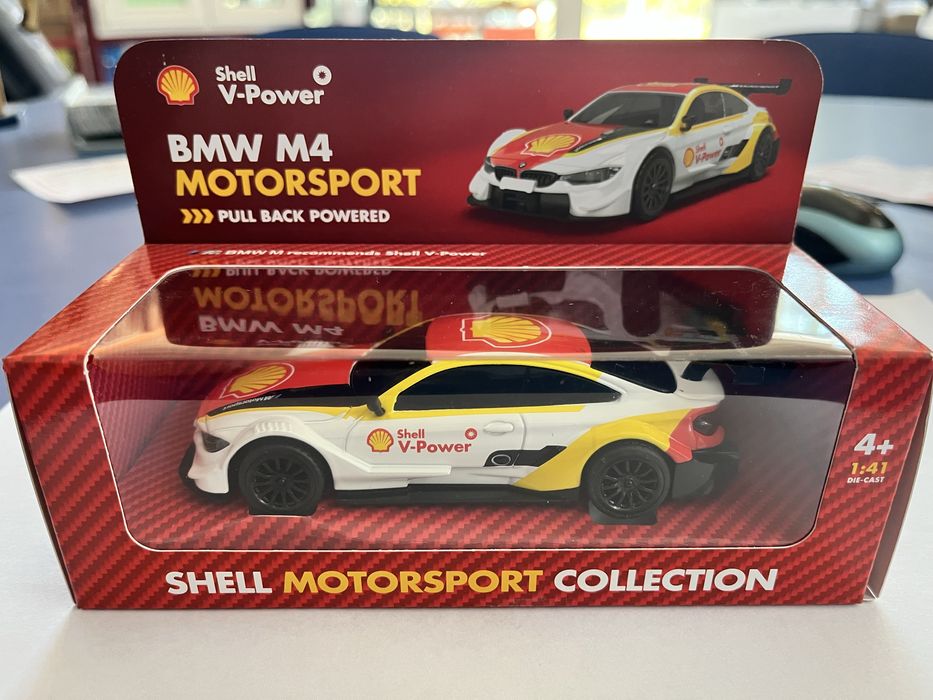 BMW M4  Shell Collection