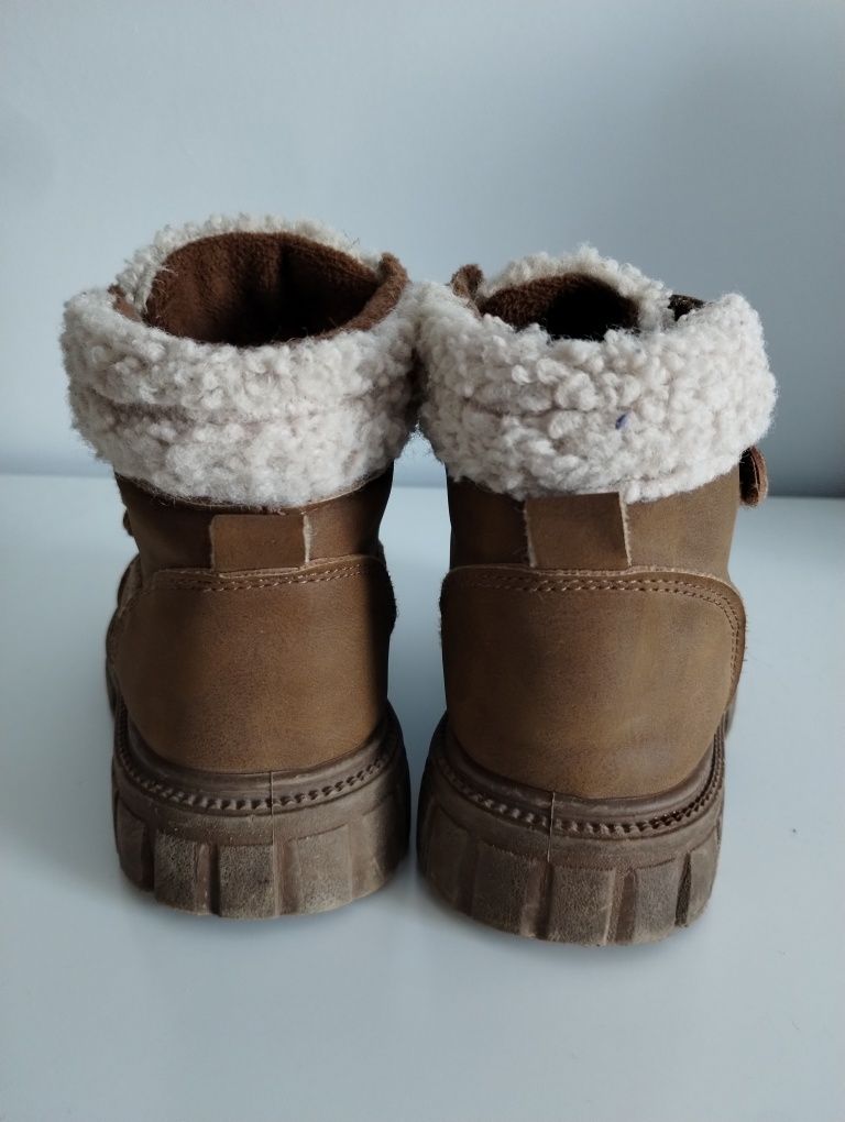 Buty zimowe chłopięce ocieplane 24
