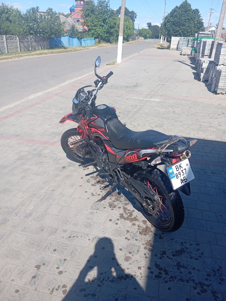Продам лонсін прус 200