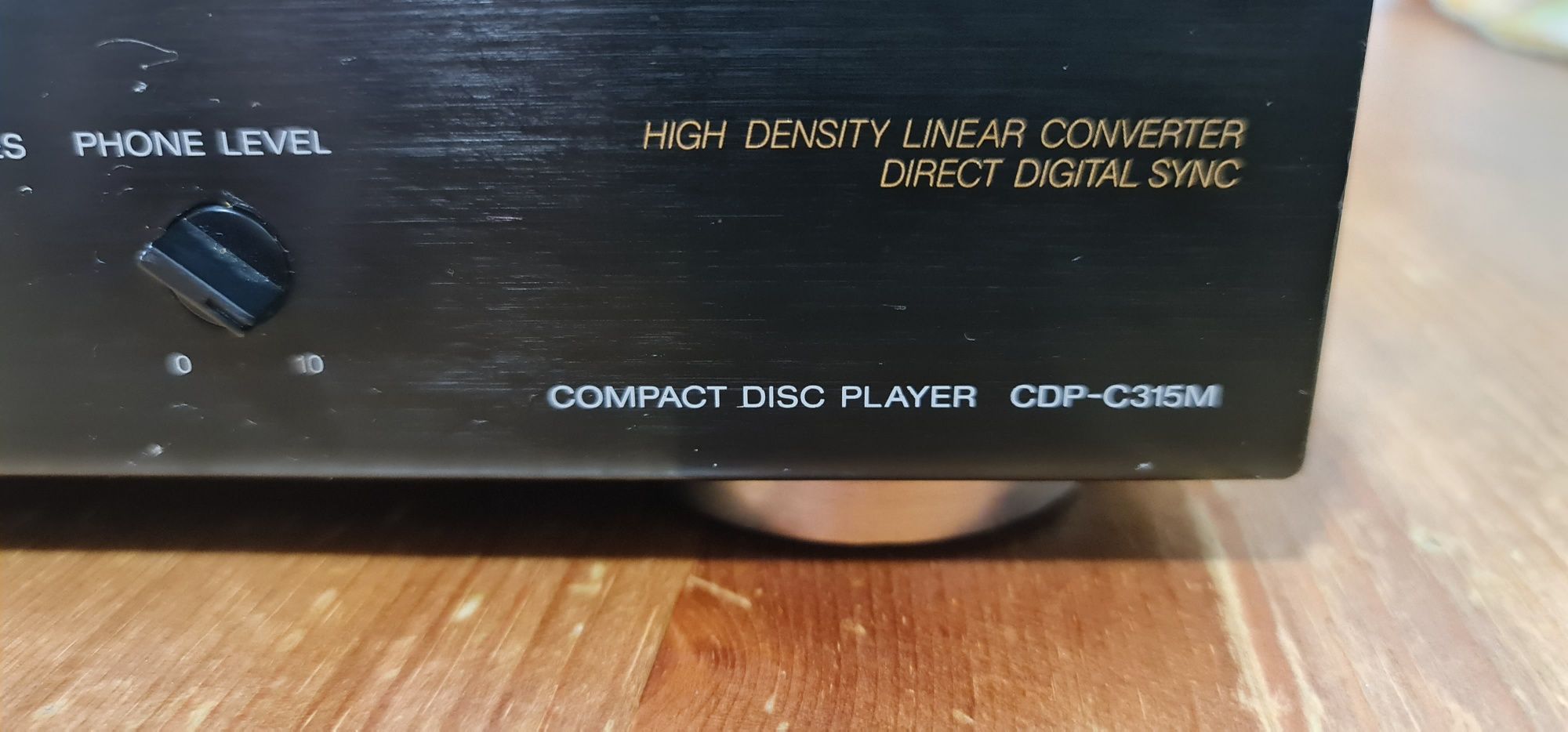 Compact Disc Player