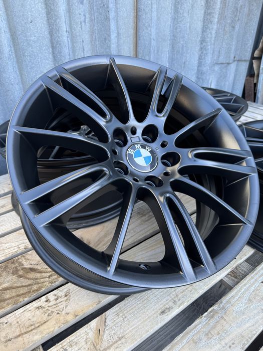 Диски 5/120r18 BMW original m різно широкі