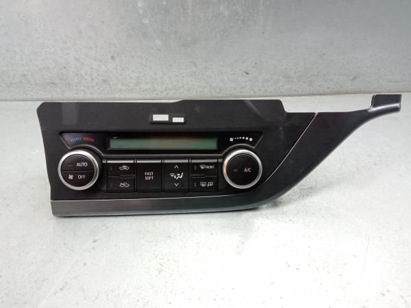 Comando chauffage / sofagem TOYOTA Auris Touring Sports (_E18_)