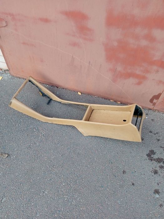 Продається Мерседес 300 SE. 126 . 1982 року.