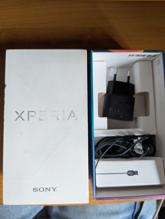 Мобільний телефон Sony Xperia XZ F8332 Dual Sim 3/64