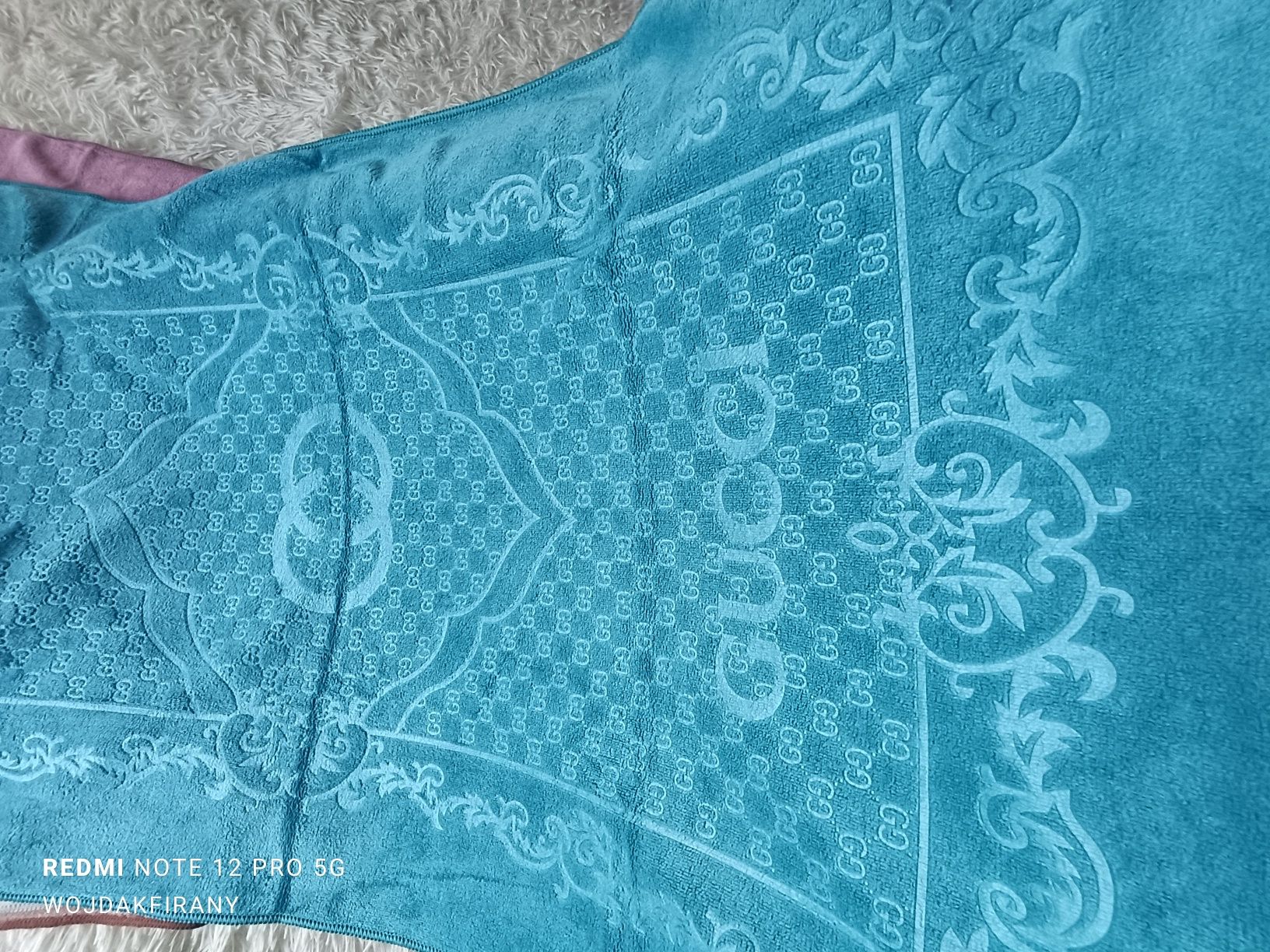 Ręczniki nowe z mikrofibry z tłoczonym wzorem 50*100cm