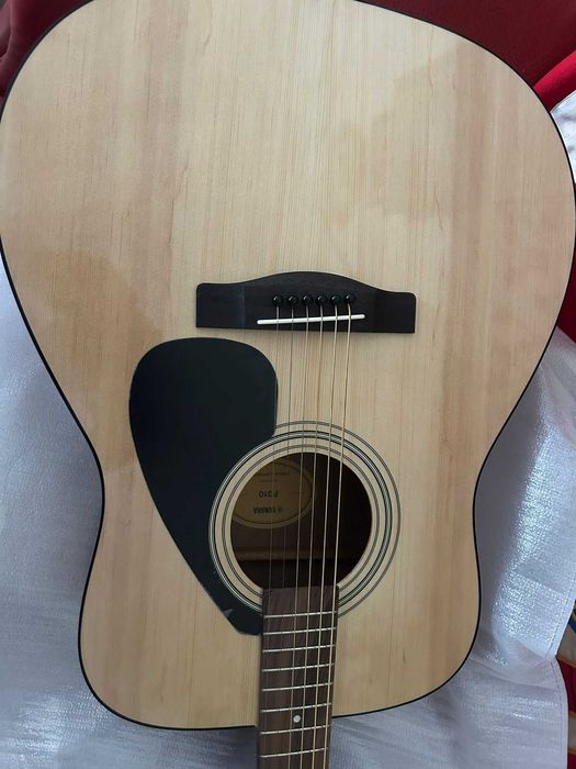 Guitarra Yamaha F310