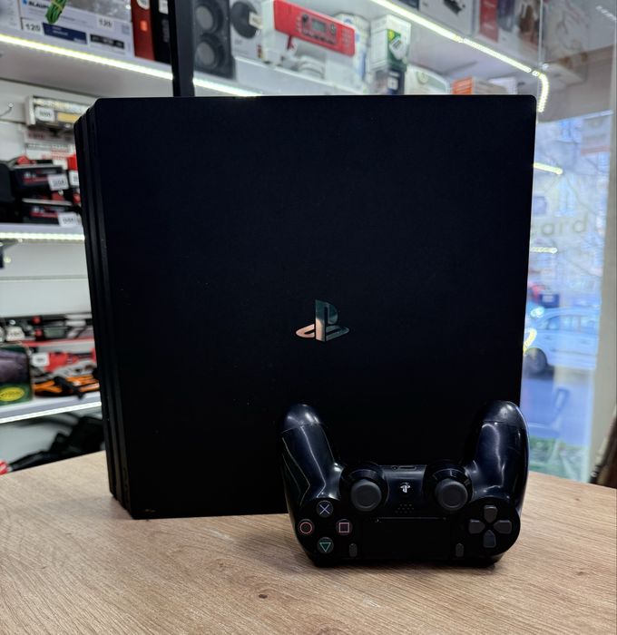 Konsola PS4 Pro - otoLombard Lumik Kalisz Skup Konsol