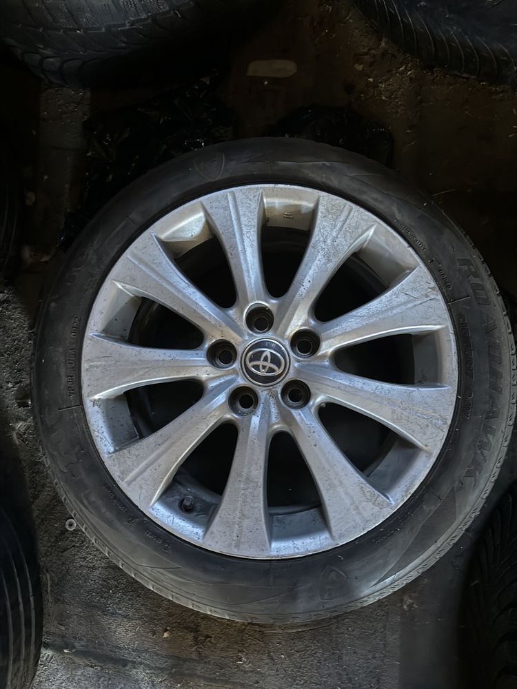 Диски с резиной R17 для Toyota Camry 70