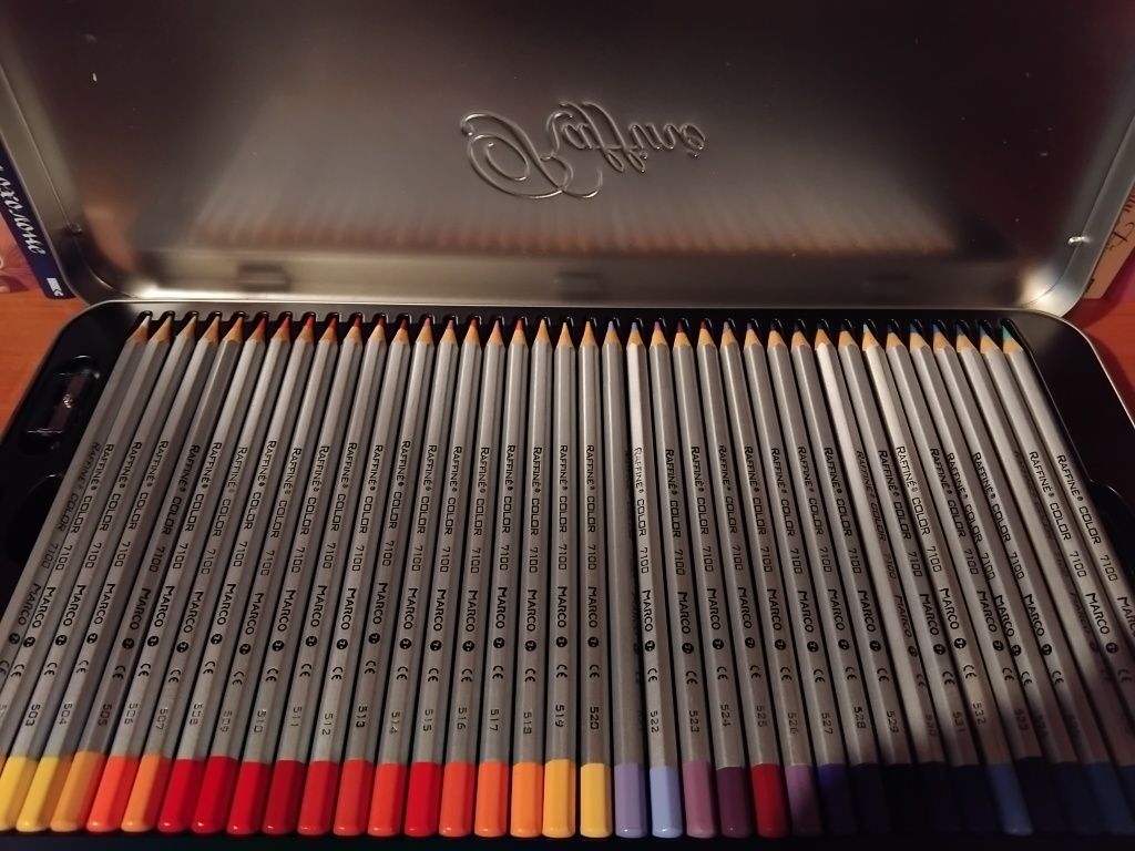 Олівці кольорові 120 кольорові MARCO Raffine металевий пенал