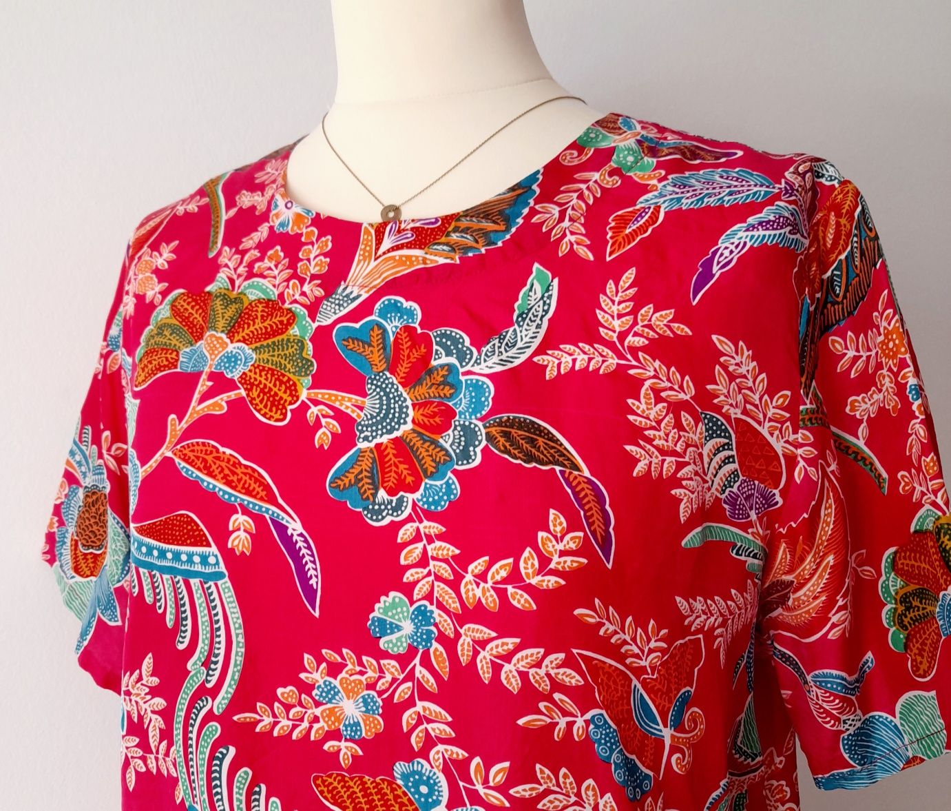 Blusa Vintage 90s, em seda natural. Tamanho M