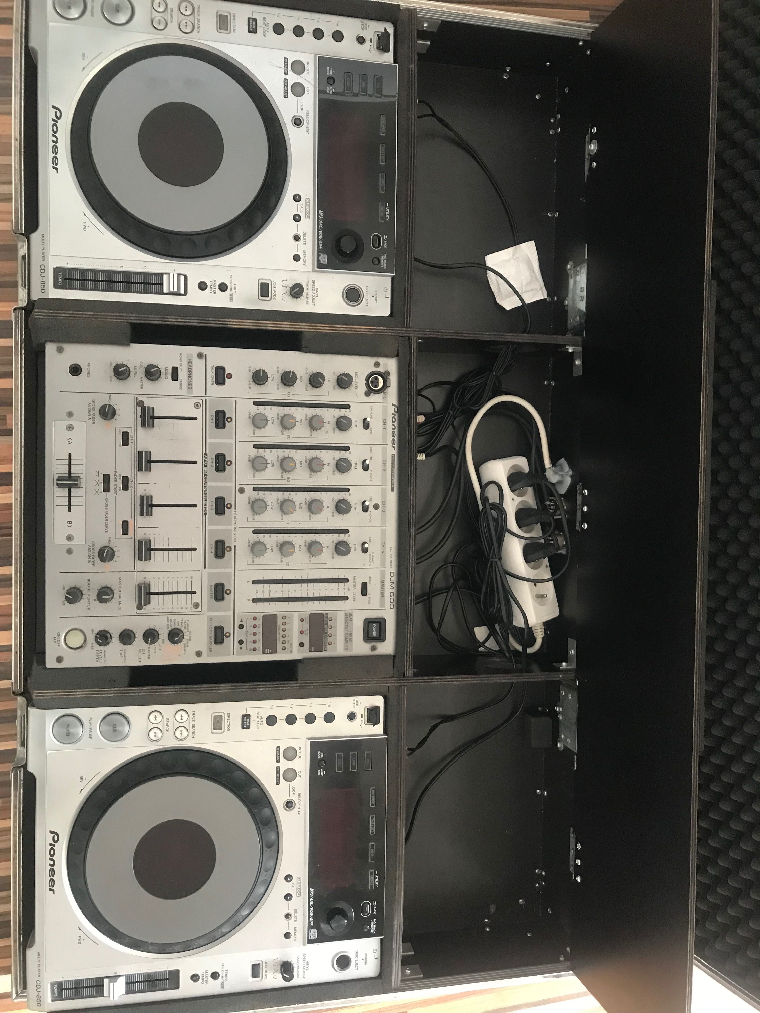 Komplet  mikser Pioneer DJM-600 2*CDJ-850