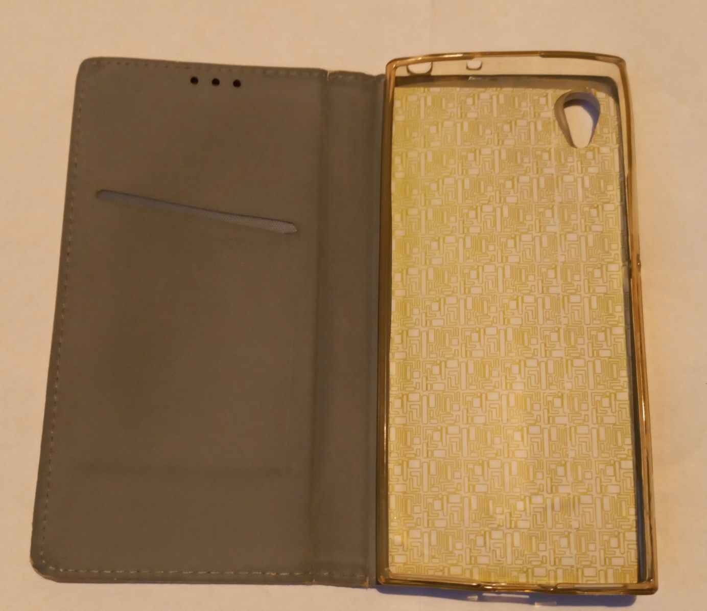 Etui z klapką x4 SONY XPERIA XA1