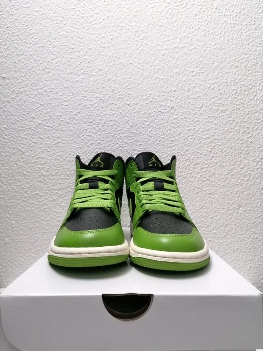 Air Jordan 1 Mid Green Tea Black